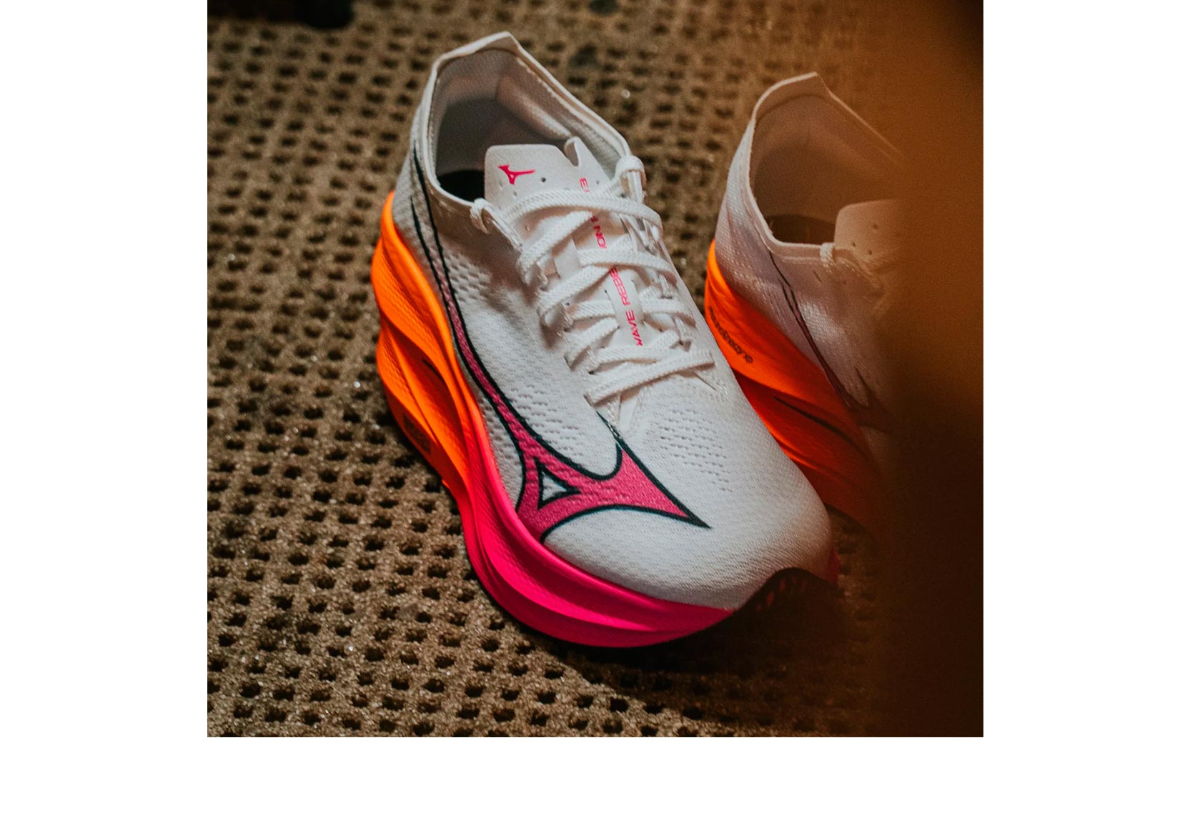 MIZUNO WAVE REBELLION PRO 3 (UK)